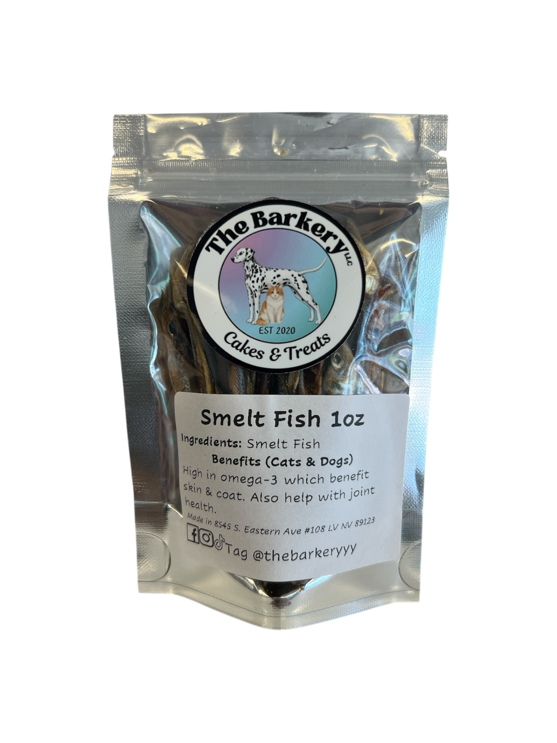 Dehydrated smelt fish for dogs and cats from The Barkery Las Vegas natural single-ingredient crunchy treat.